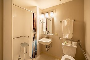 Kellogg West Conference Center and Hotel