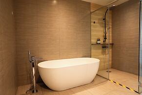 EXPRESSIONZ KLCC BY MANA-MANA