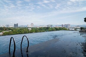 EXPRESSIONZ KLCC BY MANA-MANA