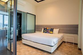 EXPRESSIONZ KLCC BY MANA-MANA