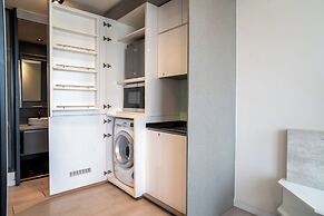 EXPRESSIONZ KLCC BY MANA-MANA