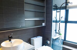 EXPRESSIONZ KLCC BY MANA-MANA