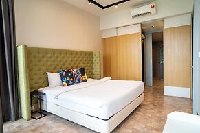 EXPRESSIONZ KLCC BY MANA-MANA