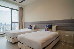 EXPRESSIONZ KLCC BY MANA-MANA