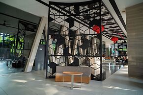 EXPRESSIONZ KLCC BY MANA-MANA