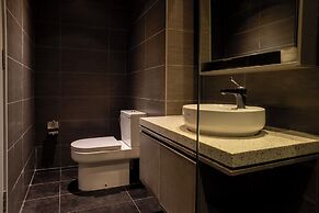 EXPRESSIONZ KLCC BY MANA-MANA