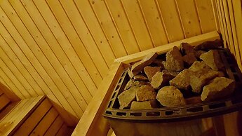 MCity Infinity pool KLCC