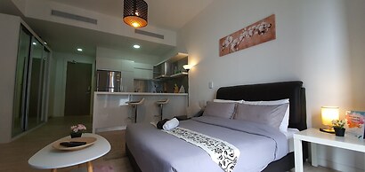 MCity Infinity pool KLCC