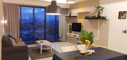 MCity Infinity pool KLCC