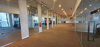 MCity Infinity pool KLCC