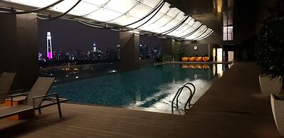 MCity Infinity pool KLCC