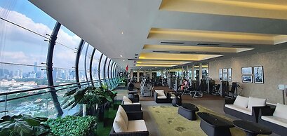 MCity Infinity pool KLCC