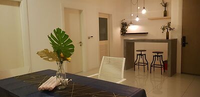 MCity Infinity pool KLCC