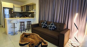 MCity Infinity pool KLCC