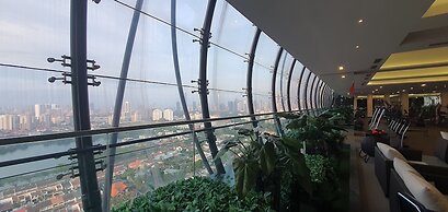 MCity Infinity pool KLCC