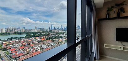 MCity Infinity pool KLCC