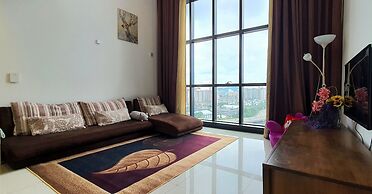 MCity Infinity pool KLCC