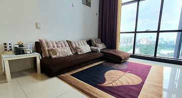 MCity Infinity pool KLCC