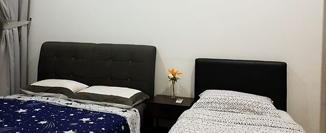 MCity Infinity pool KLCC