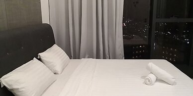 MCity Infinity pool KLCC