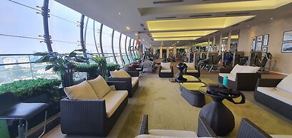 MCity Infinity pool KLCC