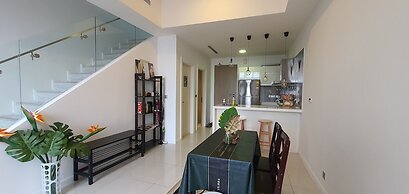 MCity Infinity pool KLCC