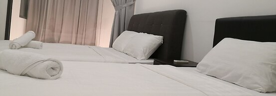 MCity Infinity pool KLCC