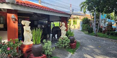 Safari Riviera Resort