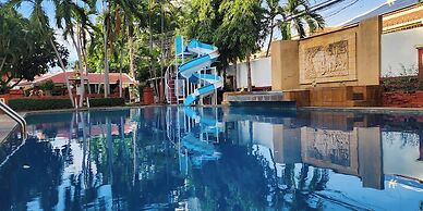 Safari Riviera Resort