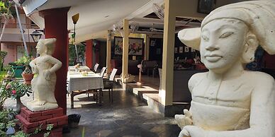 Safari Riviera Resort