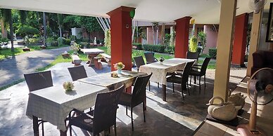 Safari Riviera Resort