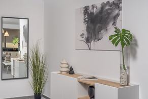 Zen Central Luxury Apartment