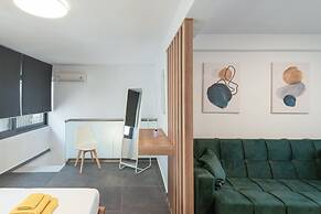 Zen Central Luxury Apartment