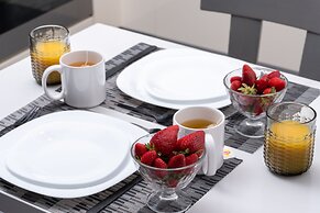 Zen Central Luxury Apartment