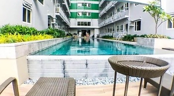 Green Residences  Taft