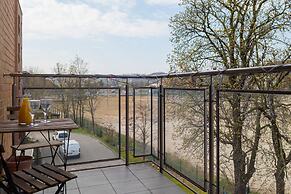 City Center Apartment by Renters