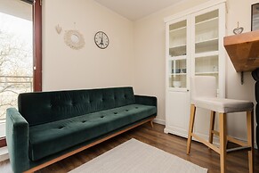 City Center Apartment by Renters