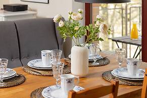 City Center Apartment by Renters