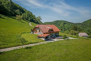 Ranch Stojnšek House With Sauna