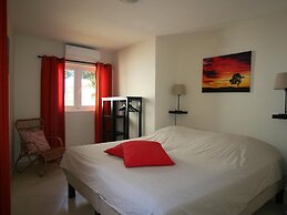 Apartment Mama Sha With Shared Pool Near Jan Thiel