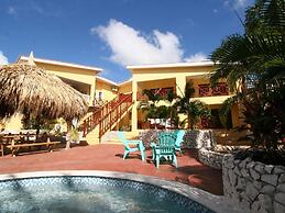 Apartment Mama Sha With Shared Pool Near Jan Thiel