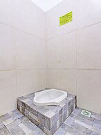 SPOT ON 91521 Mayong Guesthouse