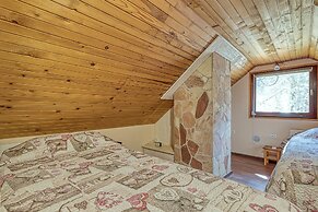 Rozi's Riverside Cottage