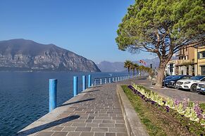 I Balconi in Iseo With 2 Bedrooms and 1 Bathrooms
