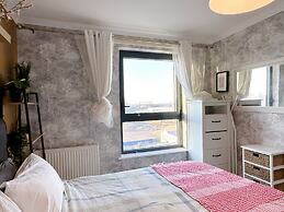Canary Wharf two Bedroom Apartment