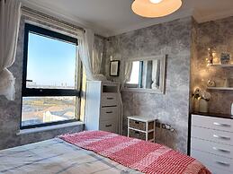 Canary Wharf two Bedroom Apartment
