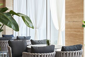 Calacatta Hotel & Resort