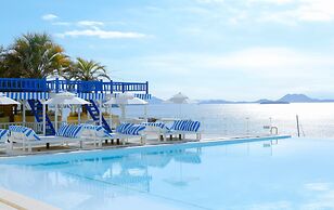 Calacatta Hotel & Resort