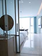 Calacatta Hotel & Resort