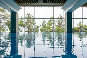Calacatta Hotel & Resort